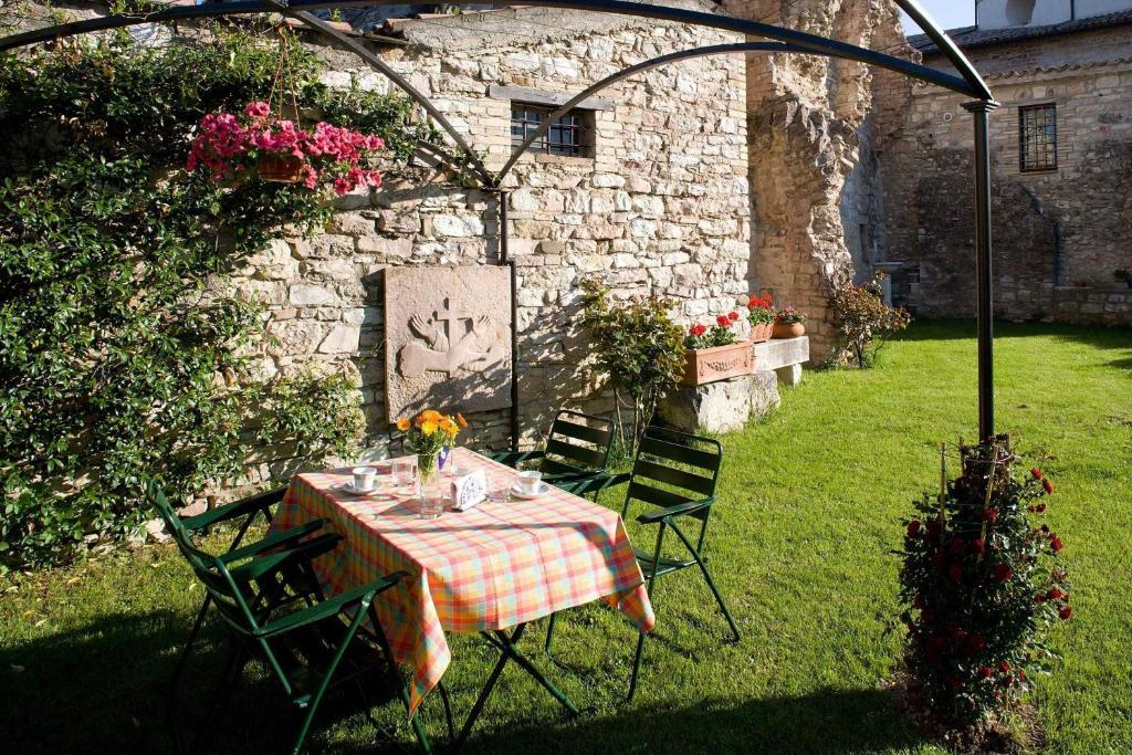 Il Turrione Apartment Assisi Exterior foto